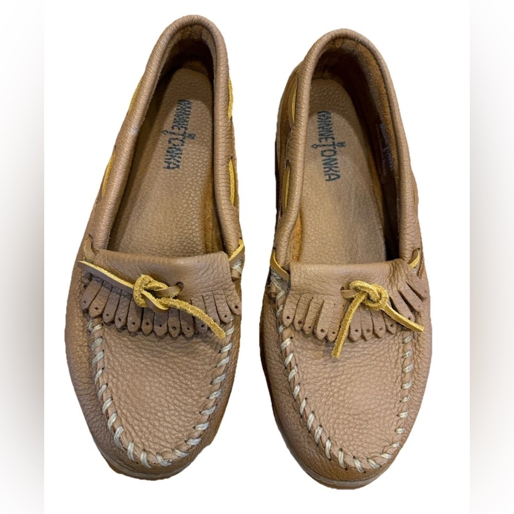 Minnetonka Tan Leather Softsole Moccasin Fringe Slip On Women's 10